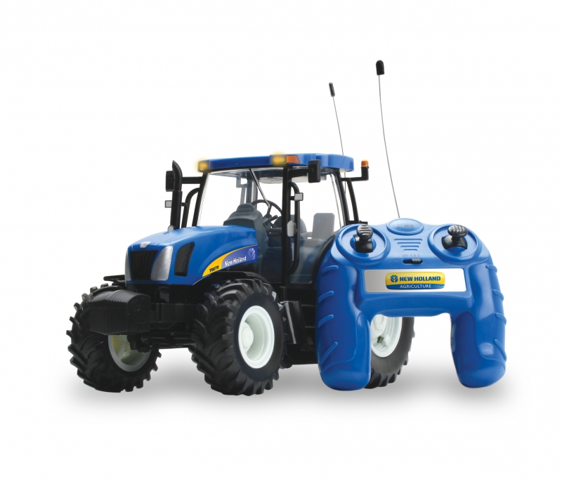 Britains Big Farm New Holland T6.070 Remote Controlled Tractor